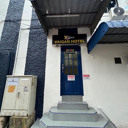 Oyo 91033 Vaigan Hotel Bintulu Exterior photo