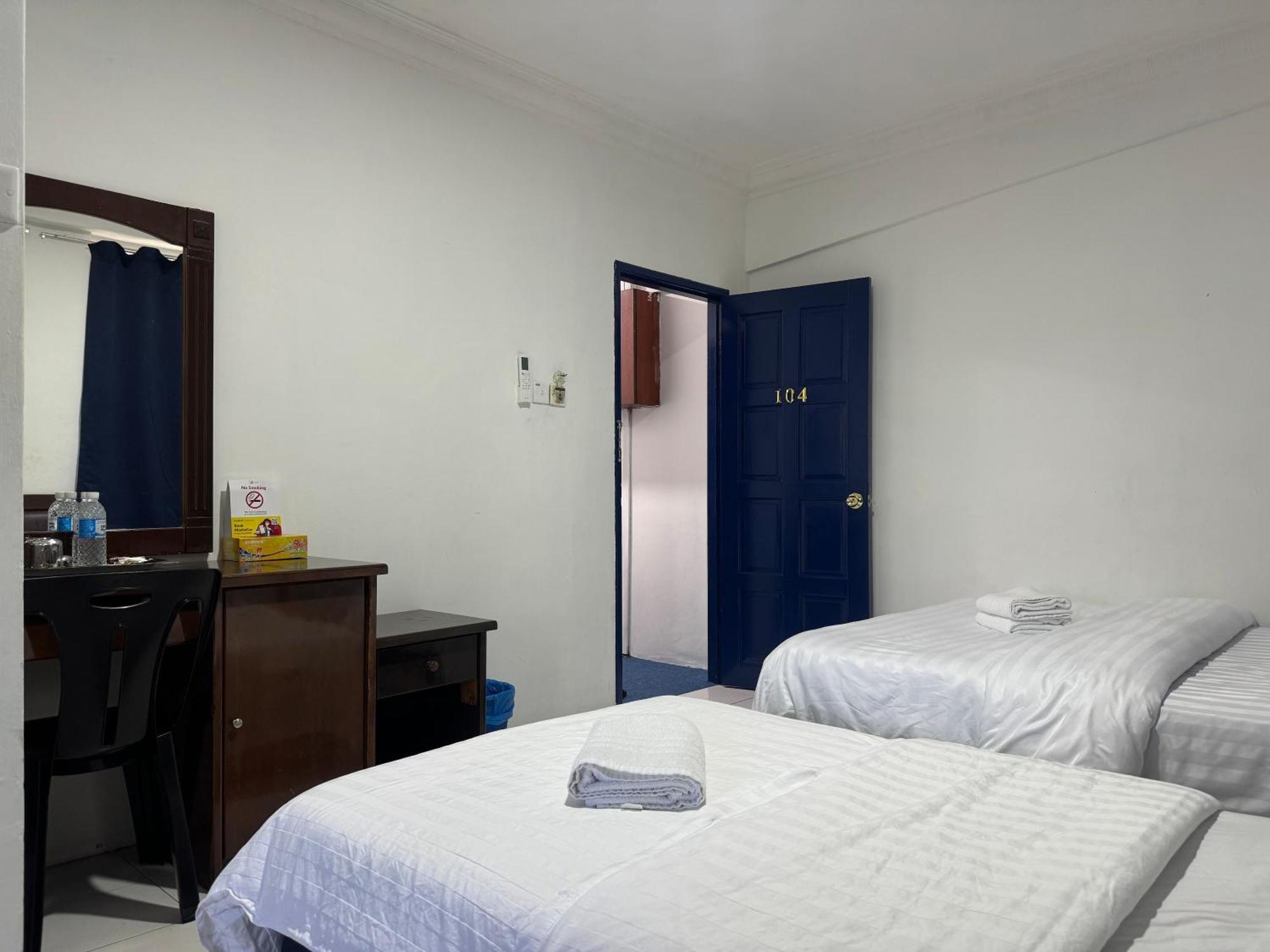 Oyo 91033 Vaigan Hotel Bintulu Exterior photo